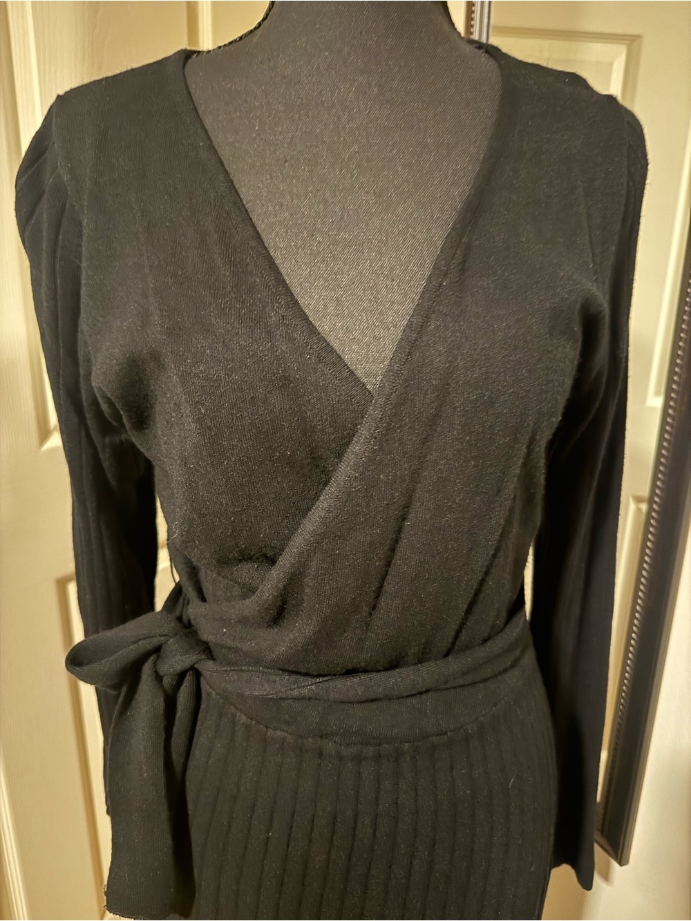 Classic Black Wrap-Style Long Sleeve Sweater Dress, Size L - Picture 3 of 4